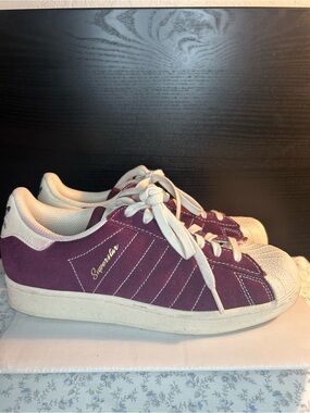 Suede Casual Sneaker in Burgundy 8